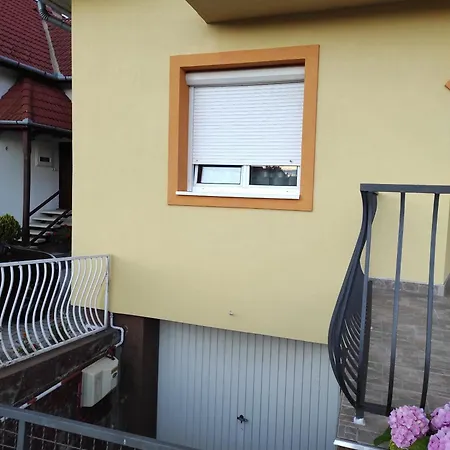 Flora Apartment Heviz