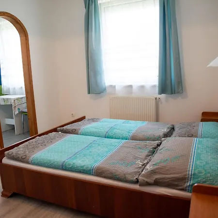 Flora Apartment *