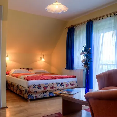 Apartament Flora Hévíz