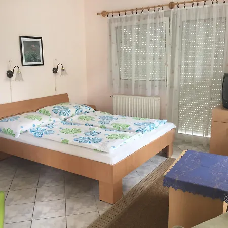 Apartament Flora Hévíz